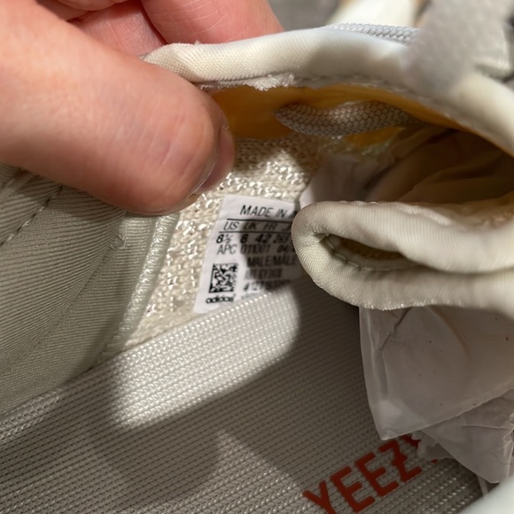 Authentic Yeezy 350 v2 UV color change light up - Picture 6 of 14